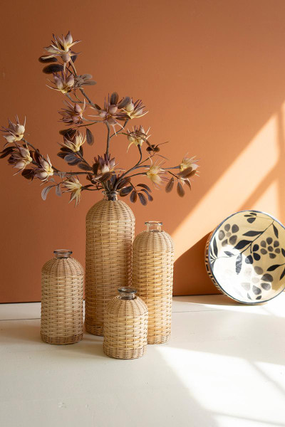 Kalalou CLAN1193 Set Of Four Rattan Wrapped Glass Vases
