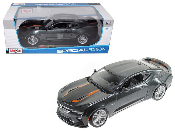 2017 Chevrolet Camaro SS Fifty 50th Anniversary Metallic Grey 1/18 Diecast Model Car by Maisto 31385GRY