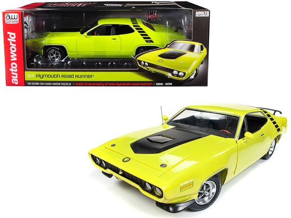 1971 Plymouth Road Runner 440+6 Hardtop "Looney Tunes" 50th Anniversary of the Plymouth Road Runner (1968-2018) CY3 Citron Yella/ Yellow Limited Edition to 1002 pieces Worldwide 1/18 Diecast Model Car by Autoworld AMM1158