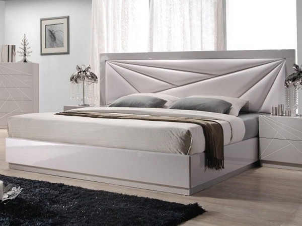 J&M Florence King Size White And Taupe Bed 17852-K