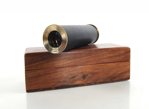 Homeroots 1.5" X 15" X 1.5" Handheld Telescope In Wood Box 364319