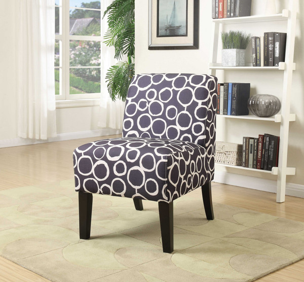 Homeroots 23" X 31" X 34" Pattern Wood Accent Chair 374185