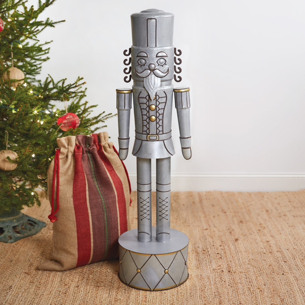 Bavarian Style Nutcracker Statue 460338 By CTW Home