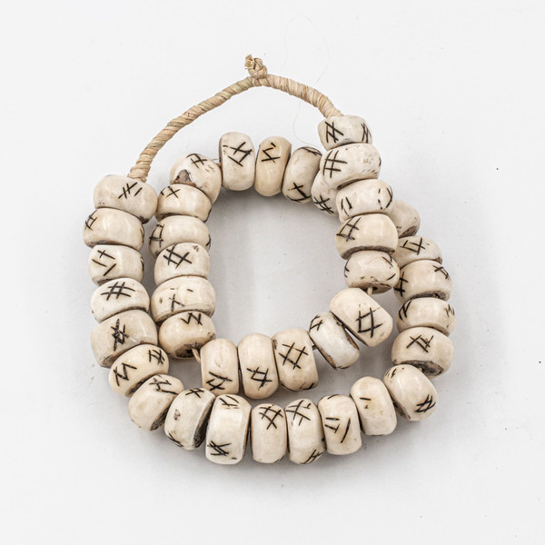 White Drum Double Cross Kenya Cow Bone Beads Per String 2503D