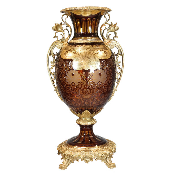 DT0529BR Vintage French Cut Glass Vase