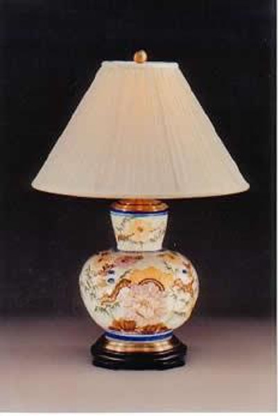 4202 Clayton Floral Antique Crackle Table Lamp