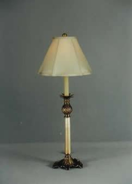 7572 Clayton Antique Brass Leaf With Pineapple Lamp