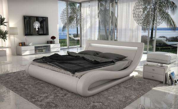 VGINCORSICA-EK Eastern King Corsica Contemporary White Bed With Headboard Lights By VIG Furniture