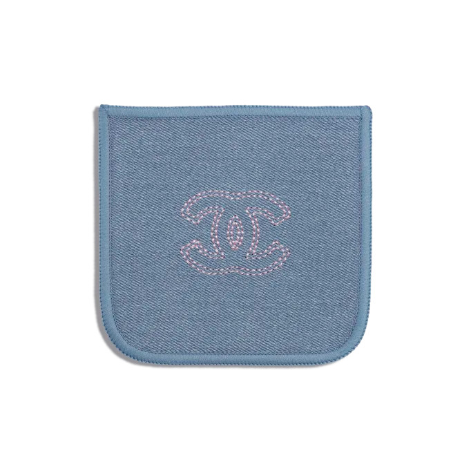 CHANEL LES 4 OMBRES 19 DENIM DREAM新品未使用 Chanel Les 4 Ombres Denim Dream