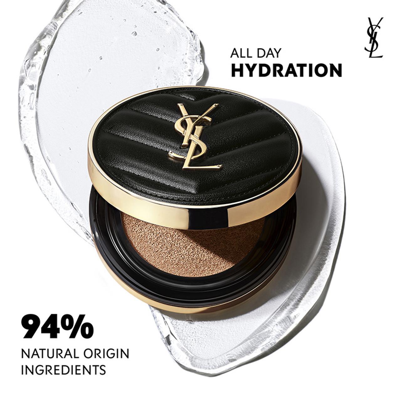 ファンデーション Le Cushion Encre de Peau 10 Flaunt your luminous matte with the new Cushion Encre de Peau.