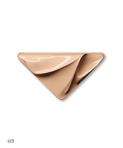 PRADA Mesh Cushion SPF50+/ PA+++ - www.BonBonCosmetics.com