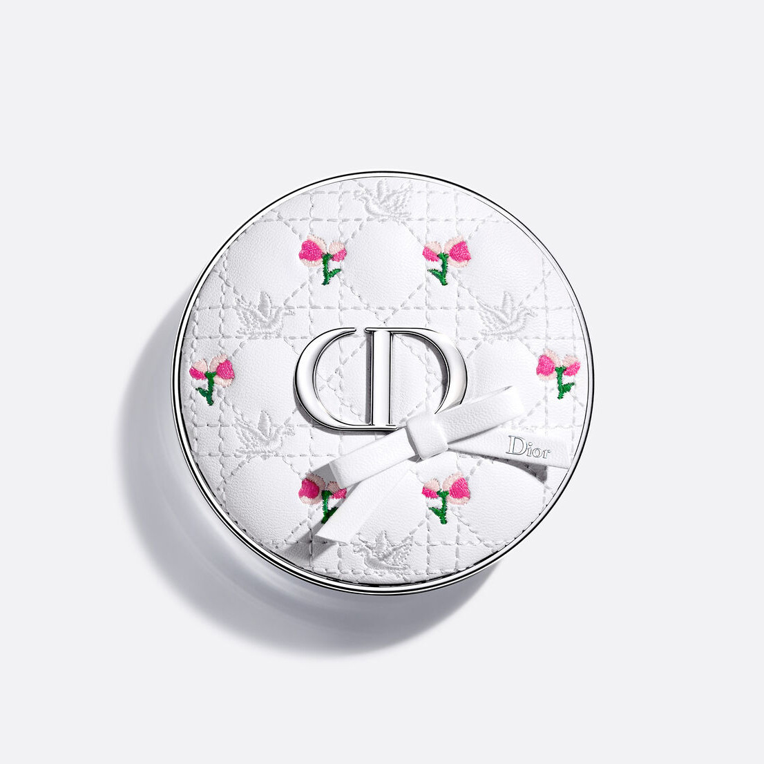 美品！Dior Forever Hydra Glow Cushion DIOR Forever Hydra Glow Cushion SPF50/ PA+++ - www.BonBonCosmetics.com