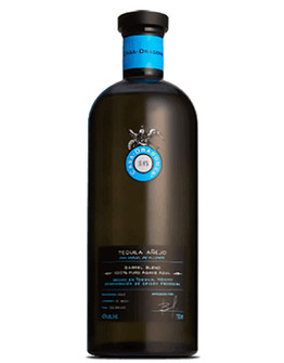 CASA DRAGONES x KAROL G 200 COPAS ANEJO CRISTALINO TEQUILA 40% 750ML