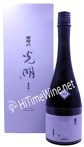 TATENOKAWA KOMYO DEWASANSAN SAKE SUPER PREMIUM 720ML