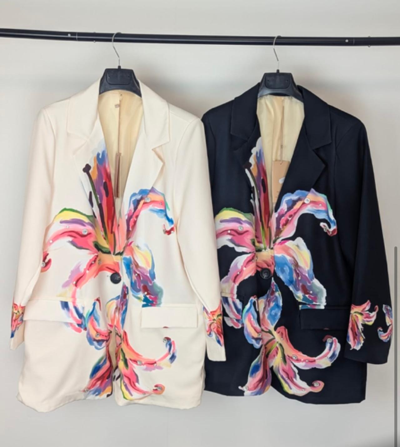 Luxe Italian Onesize Clothing  Specialists
