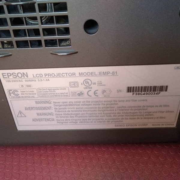 Epson Powerlite 81p Projector 3LCD *For Parts/Not Working*