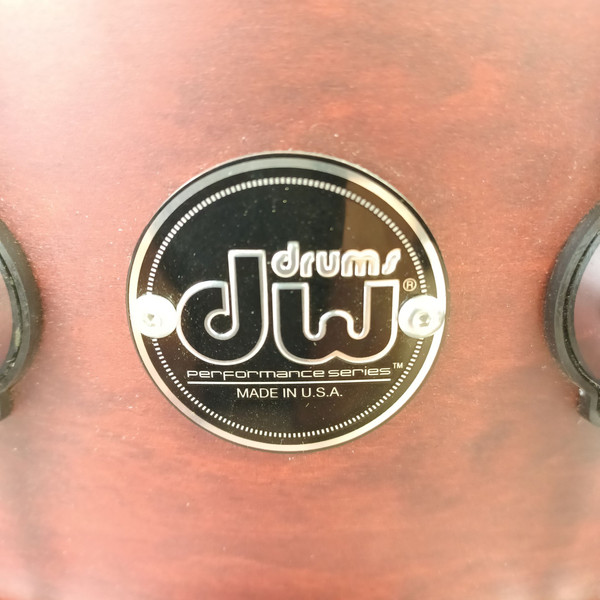 DW 6.5x14"Tobacco Stain Performance Series Snare Drum HVX 10Lug Workshop 3mm Rim DW 6.5x14"Tobacco Stain Performance Series Snare Drum HVX 10Lug Workshop 3mm Rim