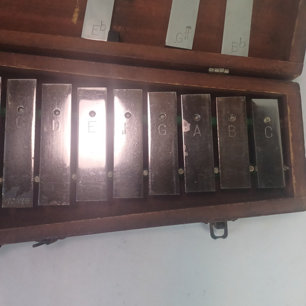 Leedy 2.5-Octave Orchestra Bells Glockenspiel Steel Xylophone Indianapolis +Case