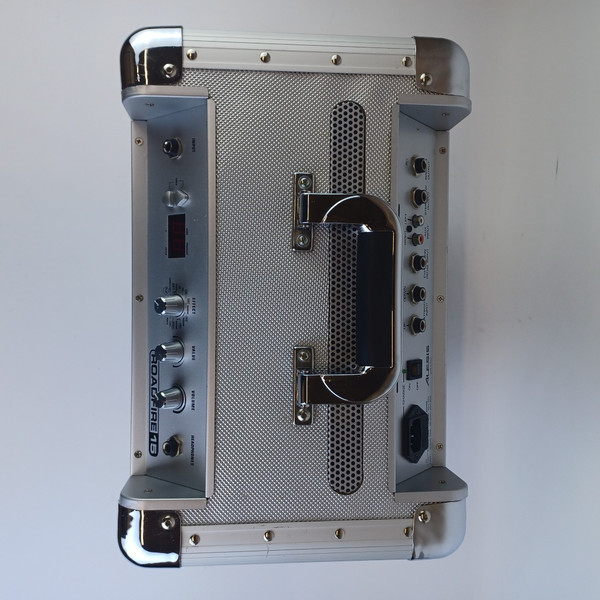 Alesis RoadFire 15 Battery-Operated Guitar Amplifier with DSP 15 Watts 1x8"Combo