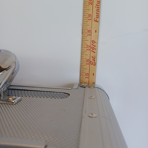 Alesis RoadFire 15 Battery-Operated Guitar Amplifier with DSP 15 Watts 1x8"Combo