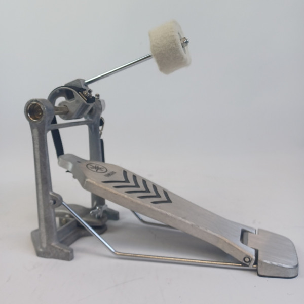 Yamaha Professional Model#FP6110A Foot Bass Drum Pedal Strap Drive Single Spring