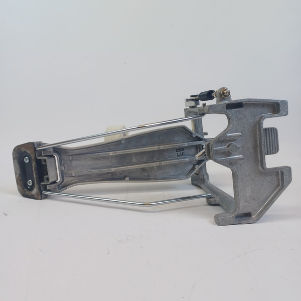 Yamaha Professional Model#FP6110A Foot Bass Drum Pedal Strap Drive Single Spring