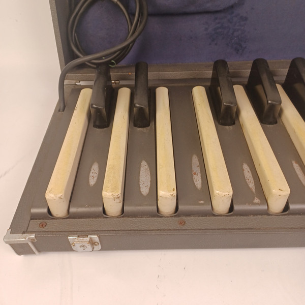 Yamaha BP-1 Bass Pedal 13-Keys +Cable+Case For: YC10/20/25D/30D/45D Combo Organs