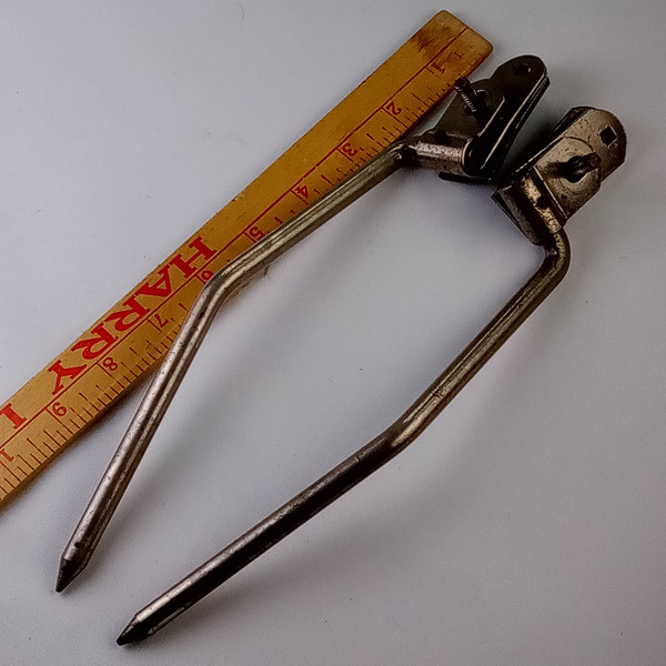 *WFL 2x Gull Wing Bass Drum Spurs Pair Legs Nickel Ludwig Mount#1305 Vintage 50s