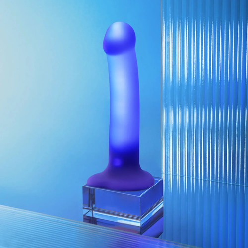 STRAP-ON-ME Glow LED Dildo - Size M