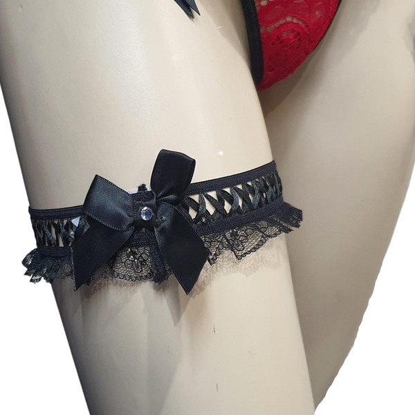 Poison Rose 1007 Lace Leg Garter (Os/Q) Black