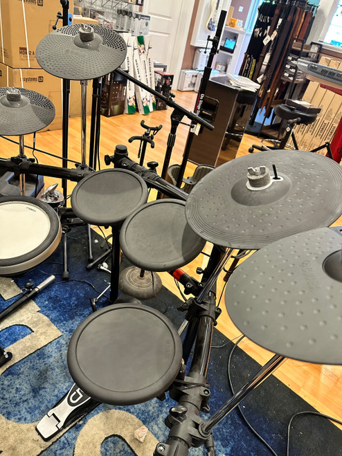 Yamaha DTX6K-X 5-piece Electronic Drum Set with extra cymbal
