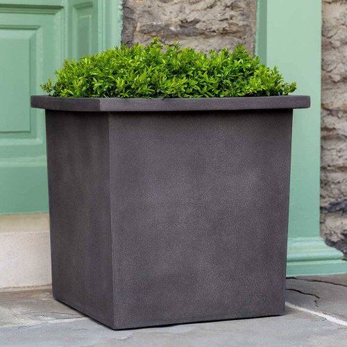 Planters & Containers