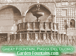 great-fountain-piazza-del-duomo-large.gif