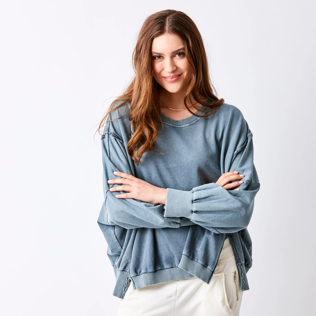 【3月】スーディー Suzy D Fossil Gray Oversized Sweatshirt - New Moon Boutique