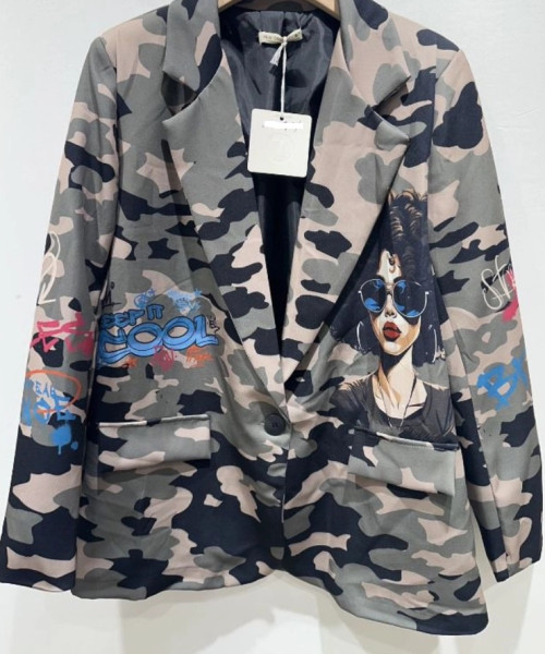 LOOWIE Italian Disco Camo Print Blazer