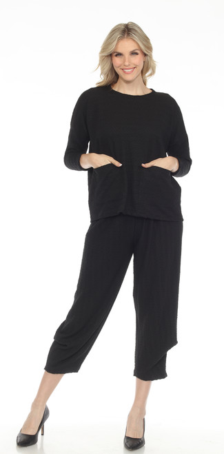 Inoah Black Textured Pocket Top