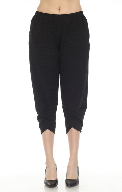 Inoah Black Textured Tulip Hem Pocket Pant