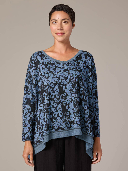 Cut Loose Floral Jacquard Osize Deep V Top