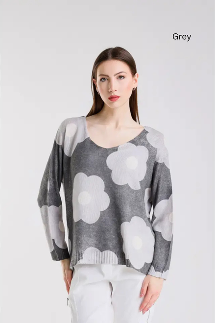 TINA Stephens Daisy Light Sweater