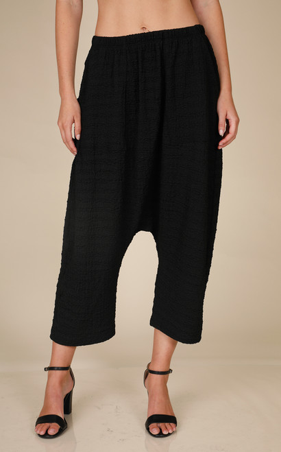 Inoah Black Relaxed Textured Pant