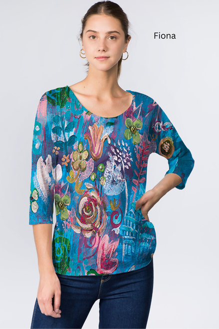 Et' Lois Blue Beauty Soft Knit Top