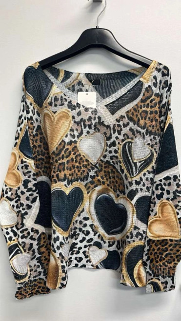 LOOWIE Black Heart Printed Sweater