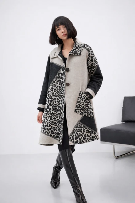 Winding River Black & Cream Leopard Reversible Coat