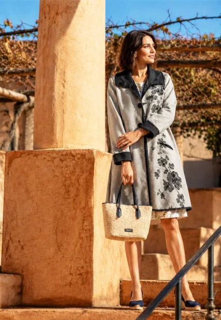Winding River White & Black Flower Reversible Coat