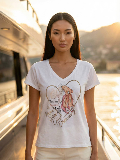 LOOWIE Italian One Size Dreamer Heart Cotton Tee