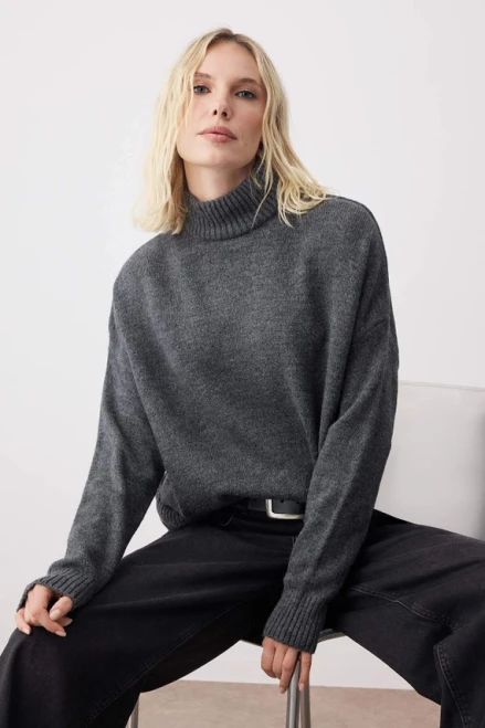 Noa Maison Slouchy Knit Pullover