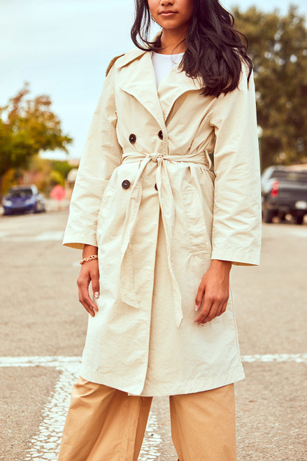 愛用 CUT ARCH clane FLARE IVORY COAT ロングコート - jenshearts.com