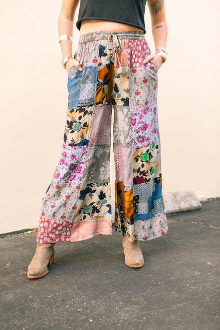 Nepal Floral Cotton Pant - Taupe