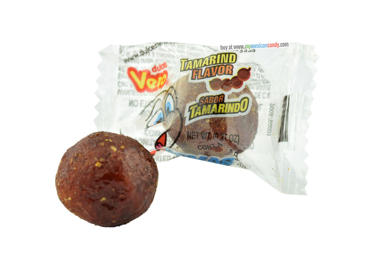 Vero Pica Goma Tamarindo is a really tasty gum with tamarind flavor with hot chili  on top. A delicious mixture that everyone loves!