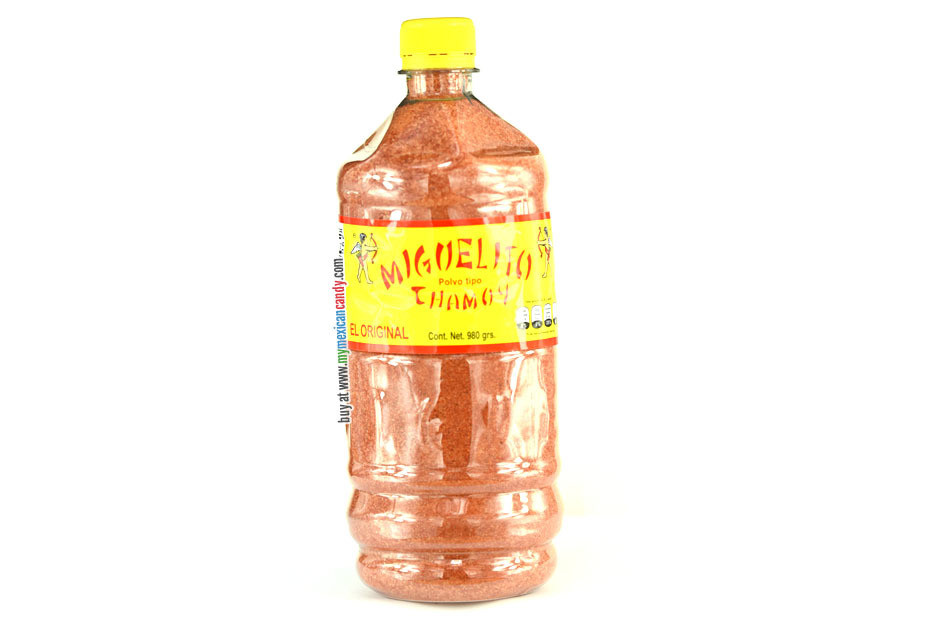 Miguelito is a really tasty powder with chamoy essence. With this delicious powder you can sprinkle your fruits and vegetables giving them a rich spicy flavor